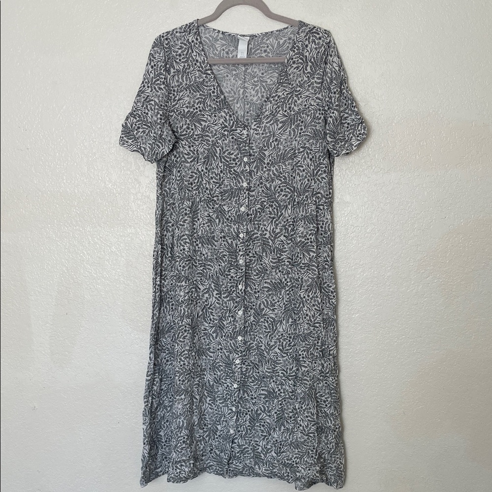 H&M Black and White Patterned Midi Dress